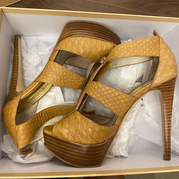 Michael Kors Platform Heels - Picture 2 of 4